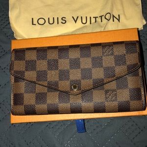 Louis Vuitton Sarah wallet
